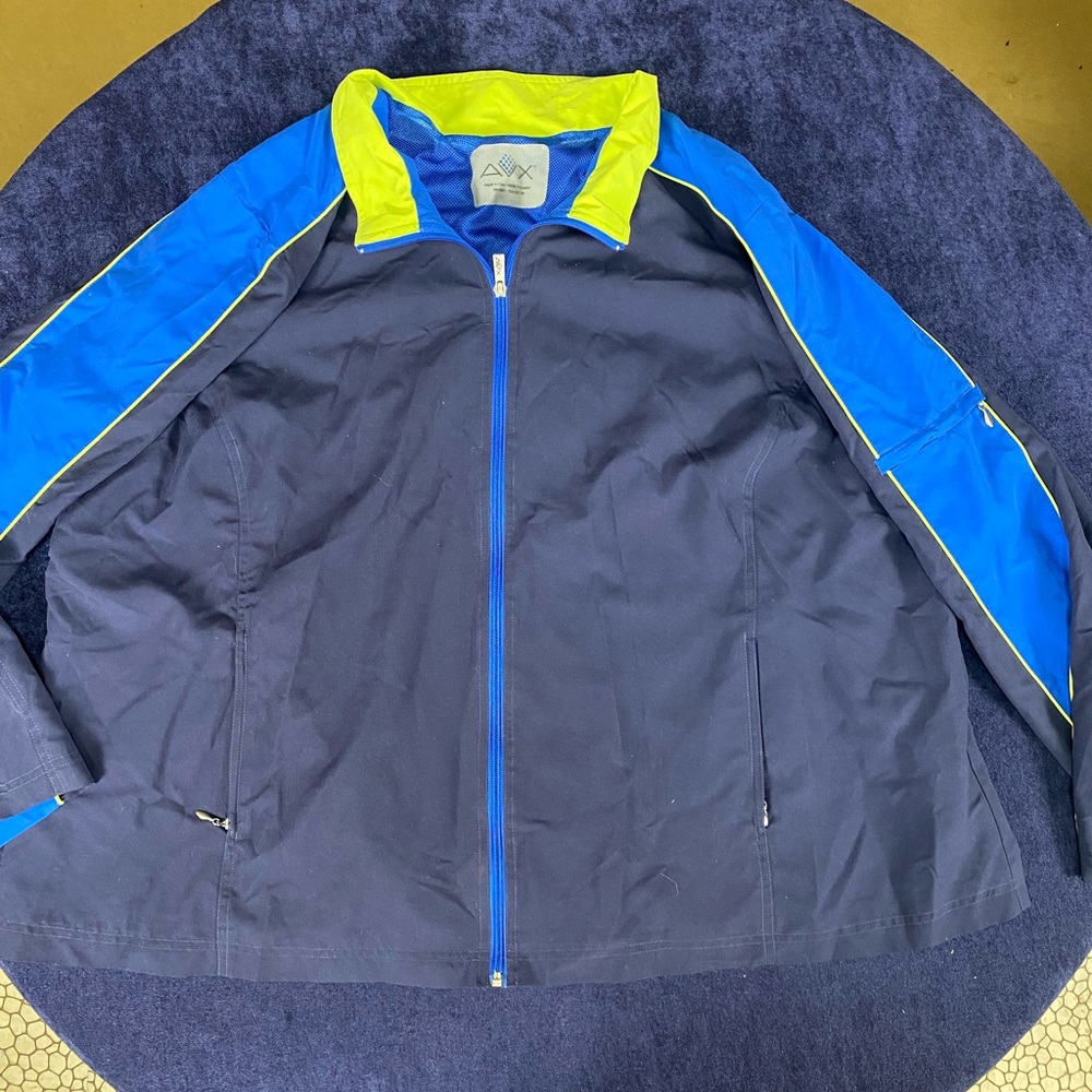 AVX Womens Size 26/28 Light Zip Up Jacket